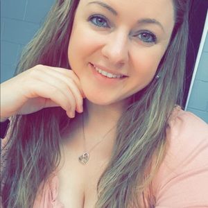 Meet your Posher, Katherine